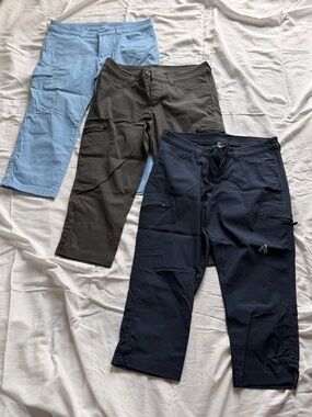 Eddie Bauer Women Capri Cargo Pants Bundle in Light Blue, Charcoal, and Navy Sz8